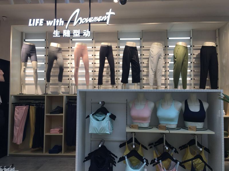 走进安踏首家AntapluS门店,国内运动品牌老大如何“自我升级”?